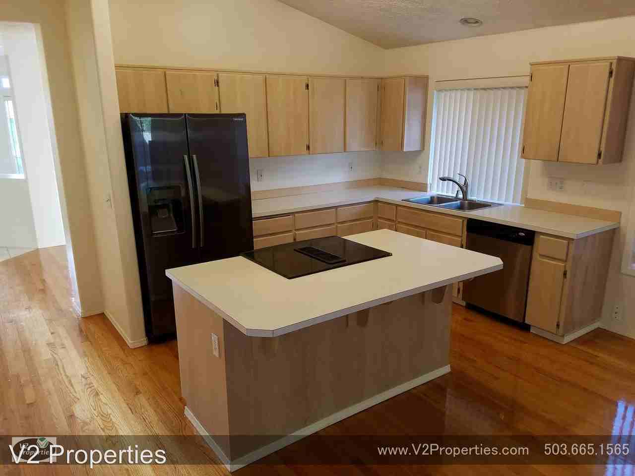 3404 NE 150th Ave - Photo 2 of 12