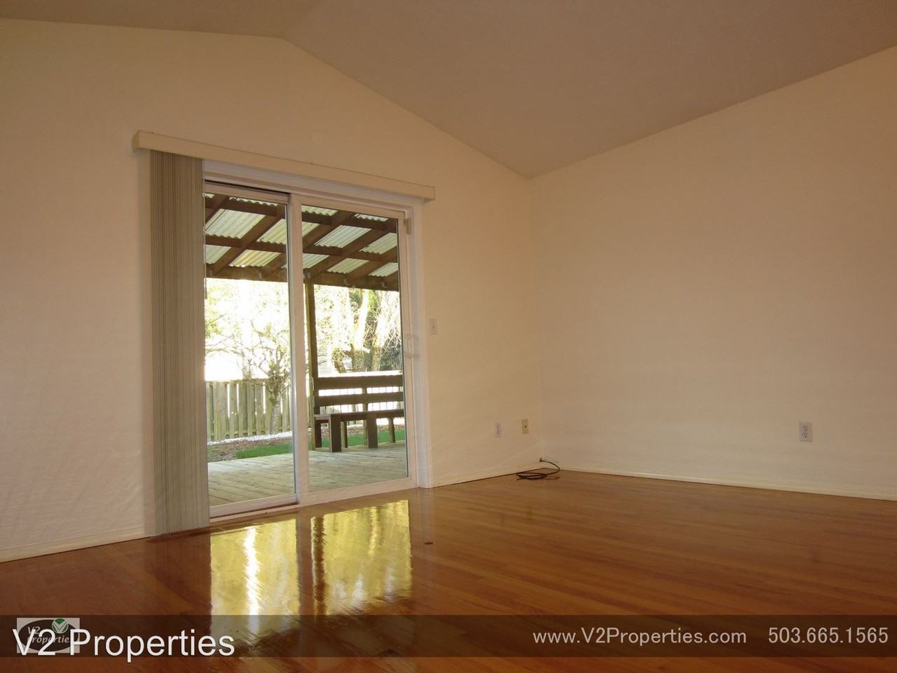 3404 NE 150th Ave - Photo 3 of 12