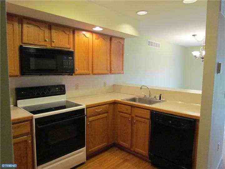 138 Sunnyside Ln - Photo 3 of 25