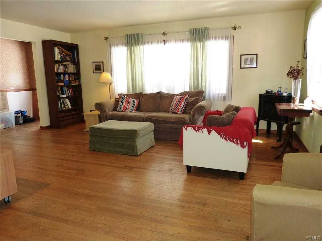 286 Greenbush Rd - Photo 2 of 17