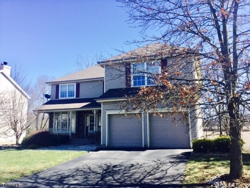 10 Jade Ln - Photo 2 of 14