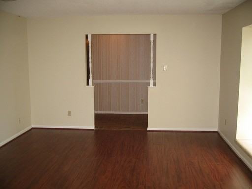 6651 Jumpers Ct - Photo 3 of 9