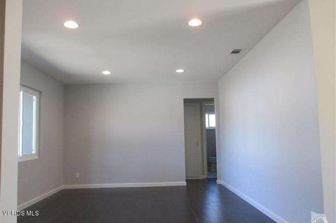 860 Calle Tulipan - Photo 3 of 16