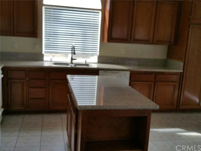 13762 Sharon Ct - Photo 3 of 15