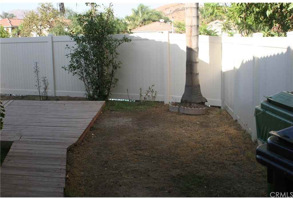 2149 La Cruz Cir - Photo 2 of 16