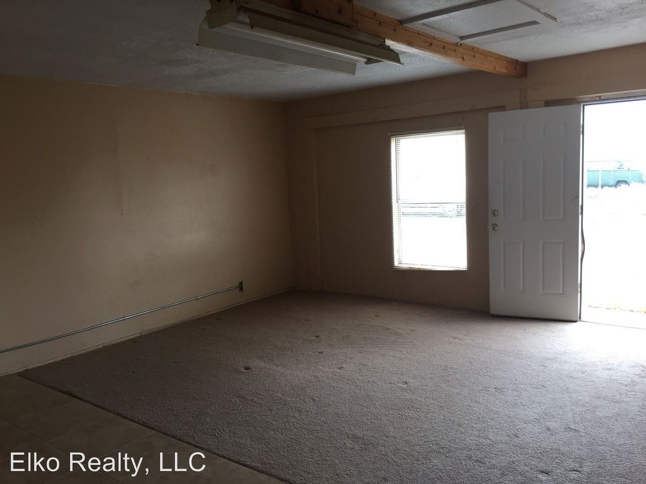 716 1/2 Camp St - Photo 2 of 4