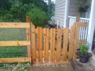 807 Raintree Ct - Photo 3 of 19