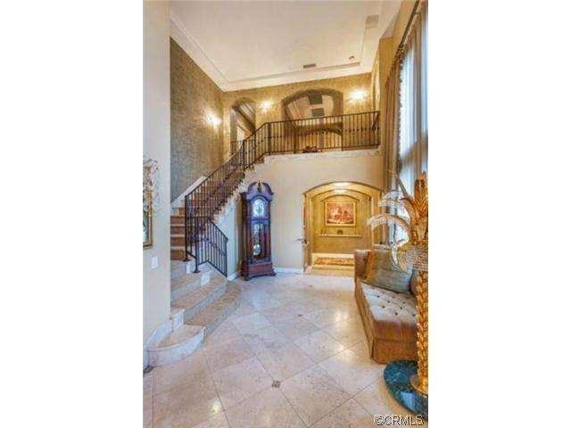 6960 Wyndham Hill Dr - Photo 3 of 20