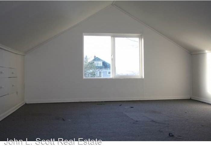 2609 Baker Ave - Photo 2 of 14