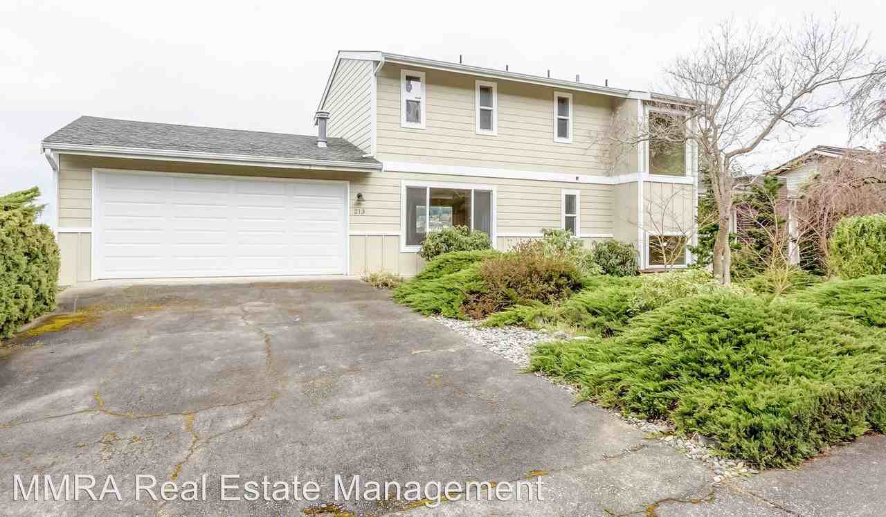 213 Bayside Rd - Photo 2 of 34