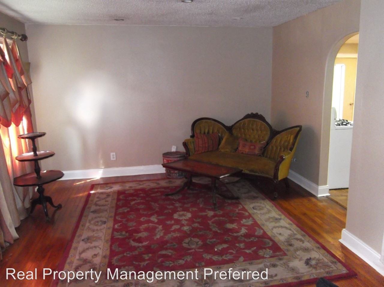 302 Sage Dr - Photo 3 of 9