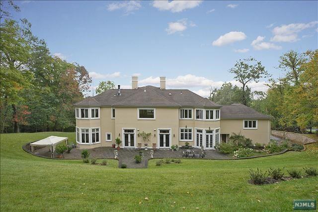 904 Olentangy Rd - Photo 3 of 15