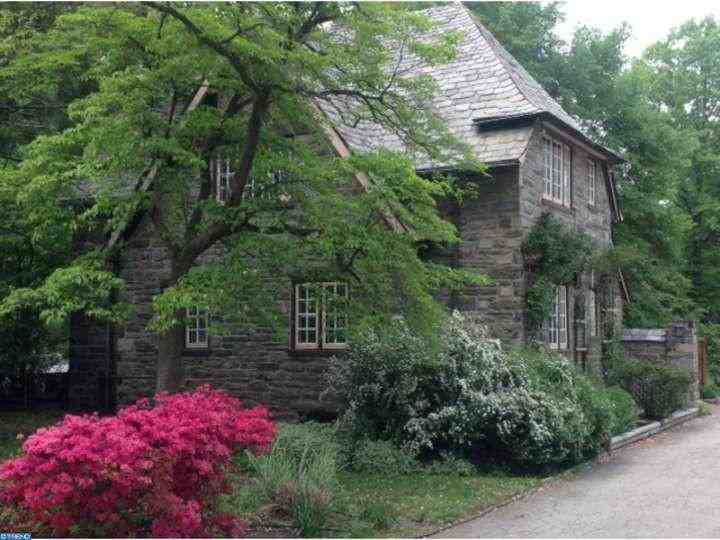 7919 Washington Ln - Photo 2 of 22