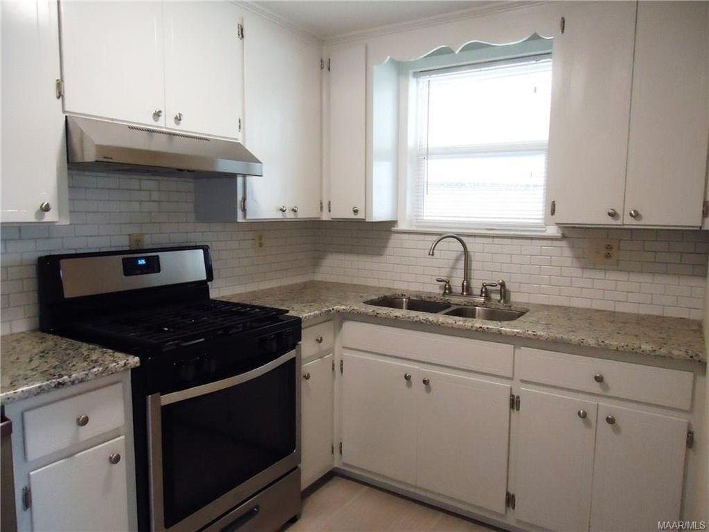 521 Boxwood Road - Photo 3 of 8