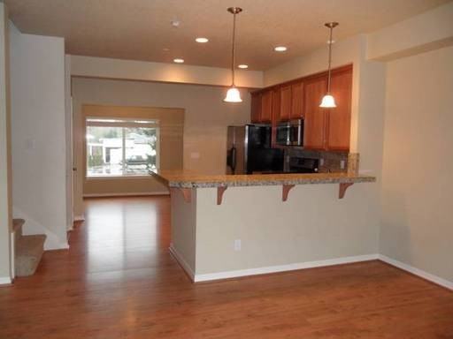 516 E Main St - Photo 2 of 6