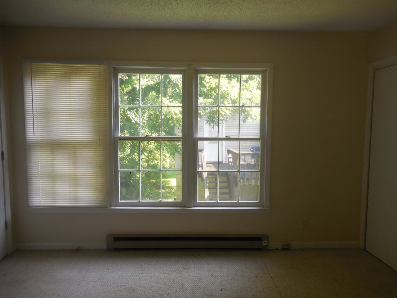 Robb Avenue Apartments & Townhomes - Photo 3 of 8