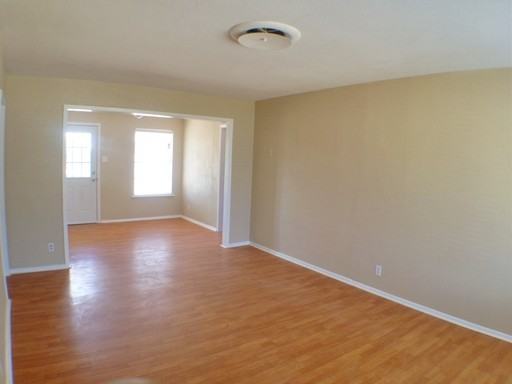 1923 Dellcrest Dr - Photo 2 of 12