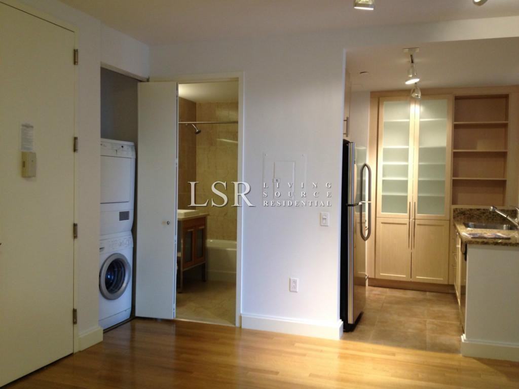 10 Hanover Square #4G