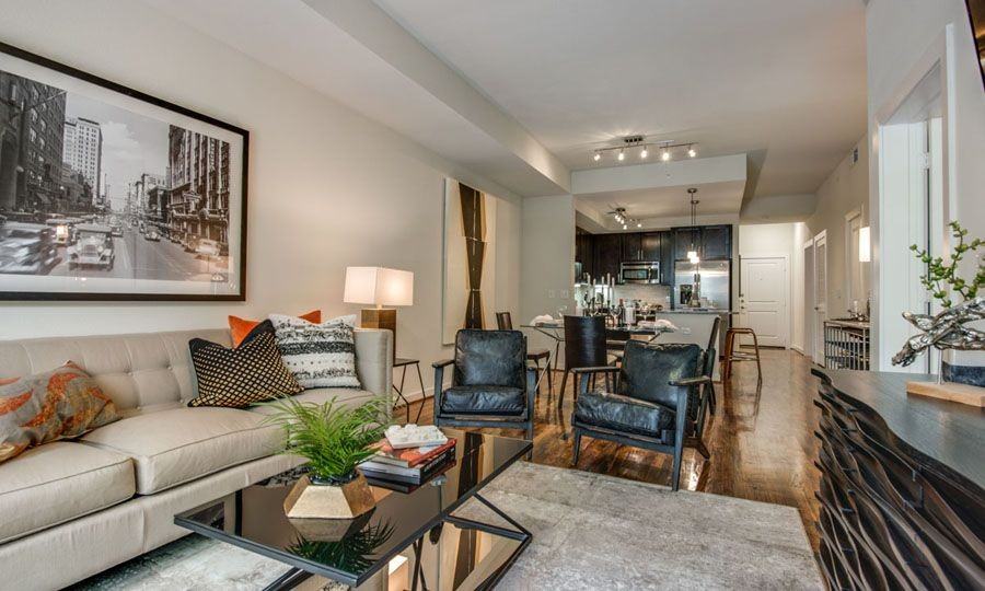 500 Crawford - Photo 3 of 31