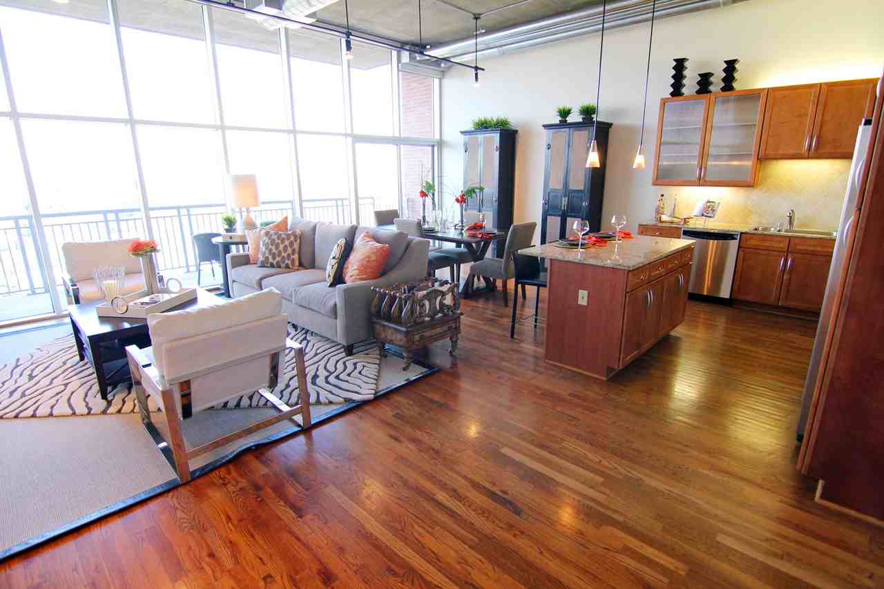 Museum Tower - Photo 3 of 34