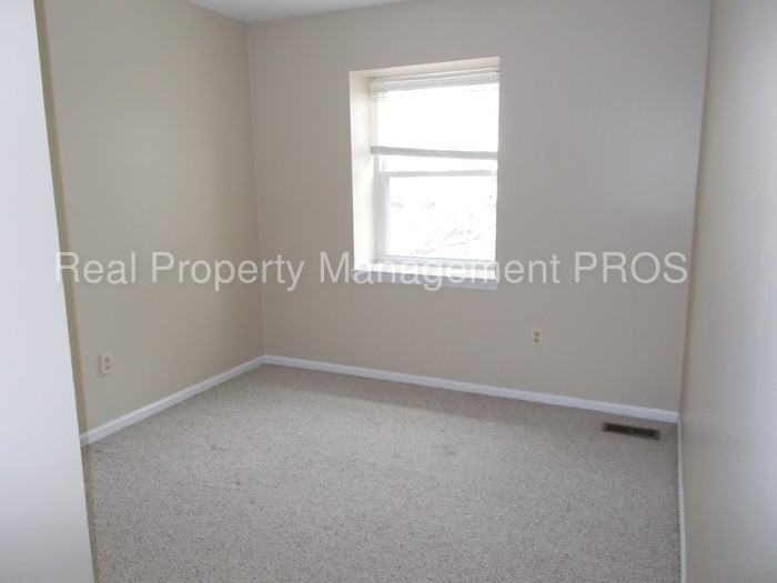 8589 Colston Ct - Photo 2 of 5