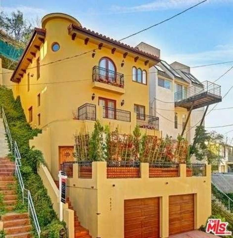 9842 Portola Dr, Beverly Hills, CA 90210, USA 2 unit Rentals Zumper