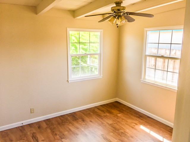 1288 Darwin St - Photo 2 of 6