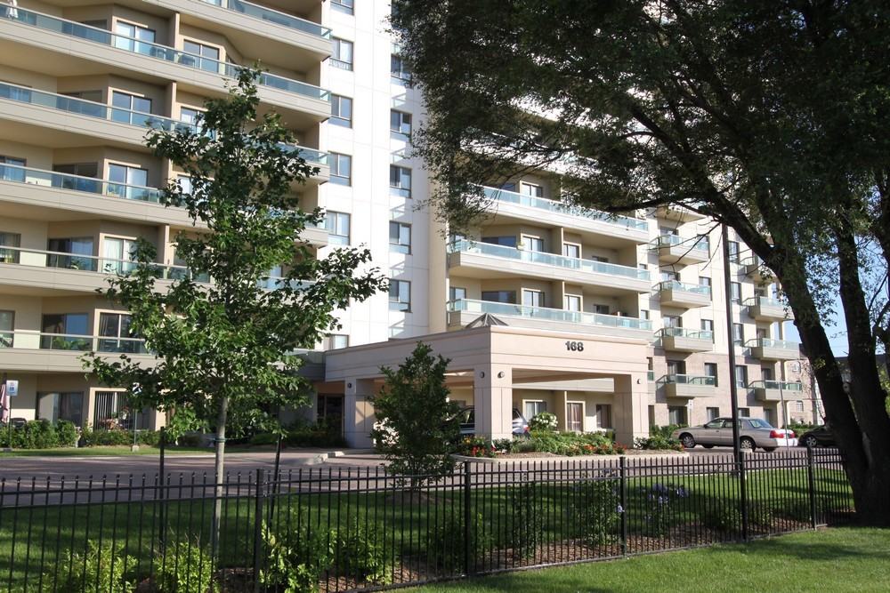 The Trillium at the Royal Gardens - Photo 2 of 13