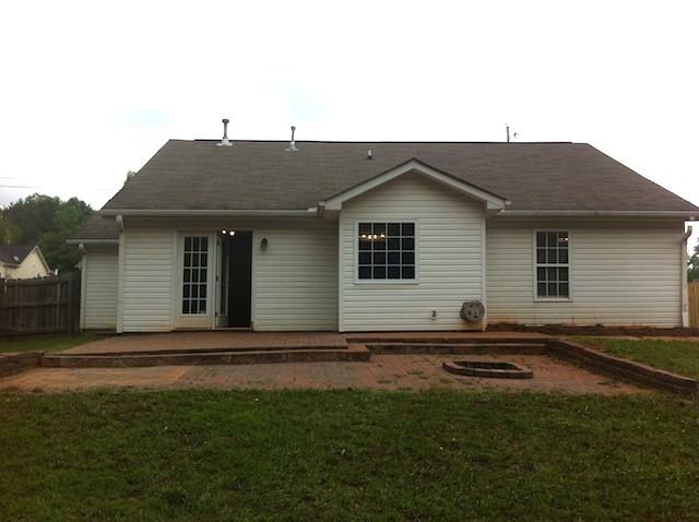 57 Canterbury Dr - Photo 2 of 10