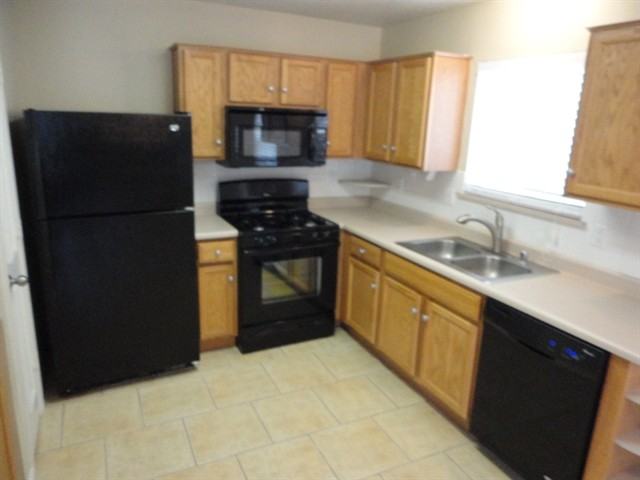 2300 Pomelo Pl NW - Photo 3 of 8