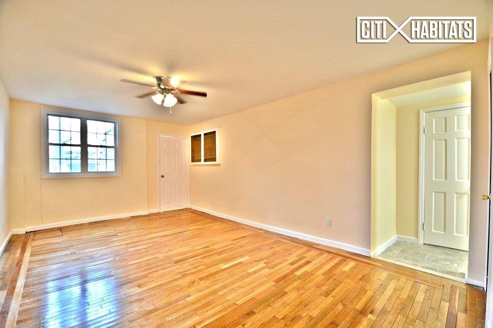 1303 Waring Ave #1 - Photo 2 of 4
