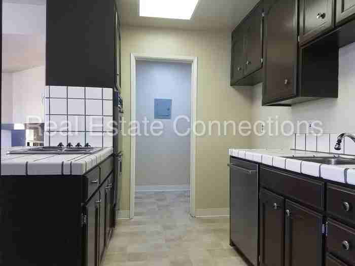 2721 Skylark Dr - Photo 2 of 7