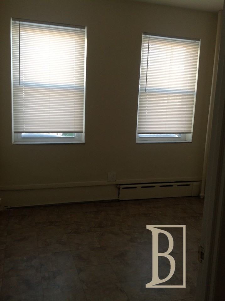 Broadway & 44th St - Photo 2 of 4