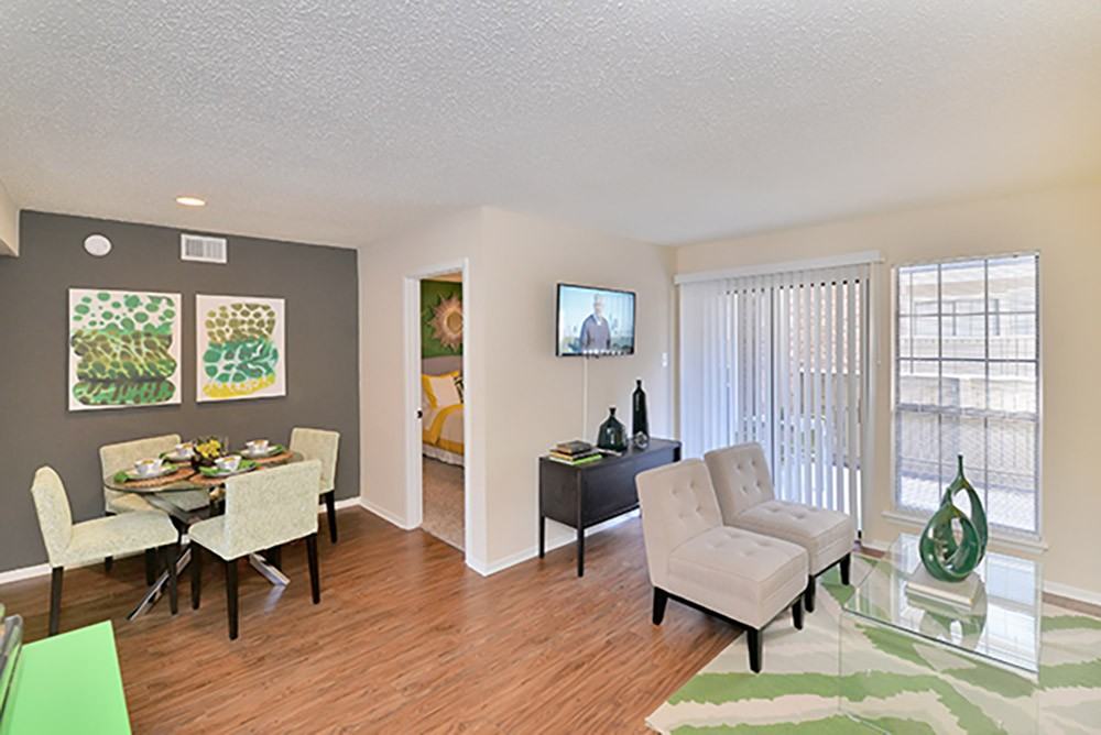 1330 Macarthur Drive - Photo 2 of 20