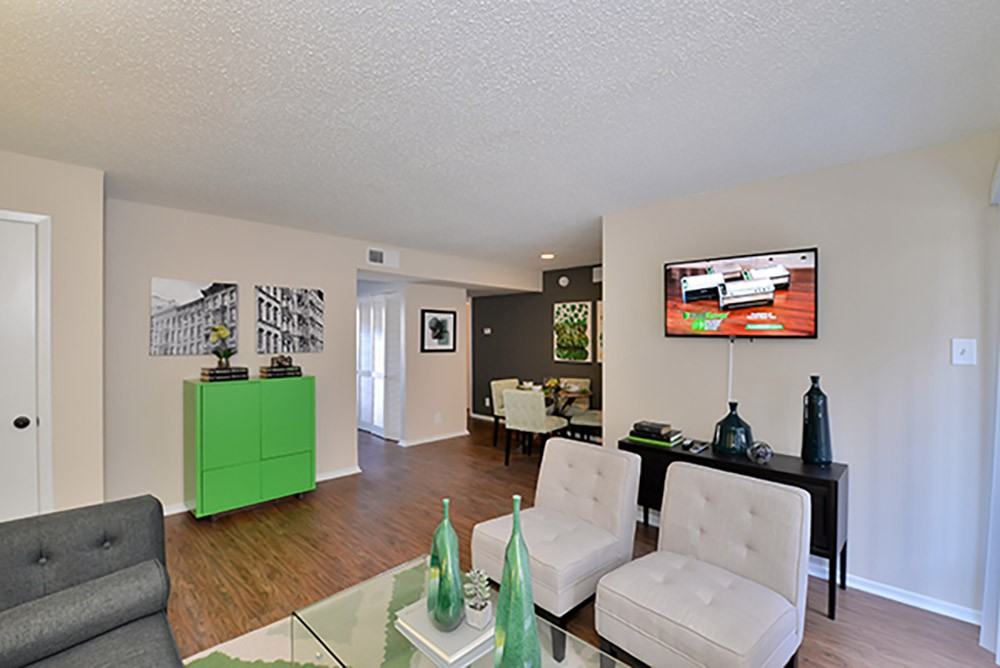 1330 Macarthur Drive - Photo 3 of 20