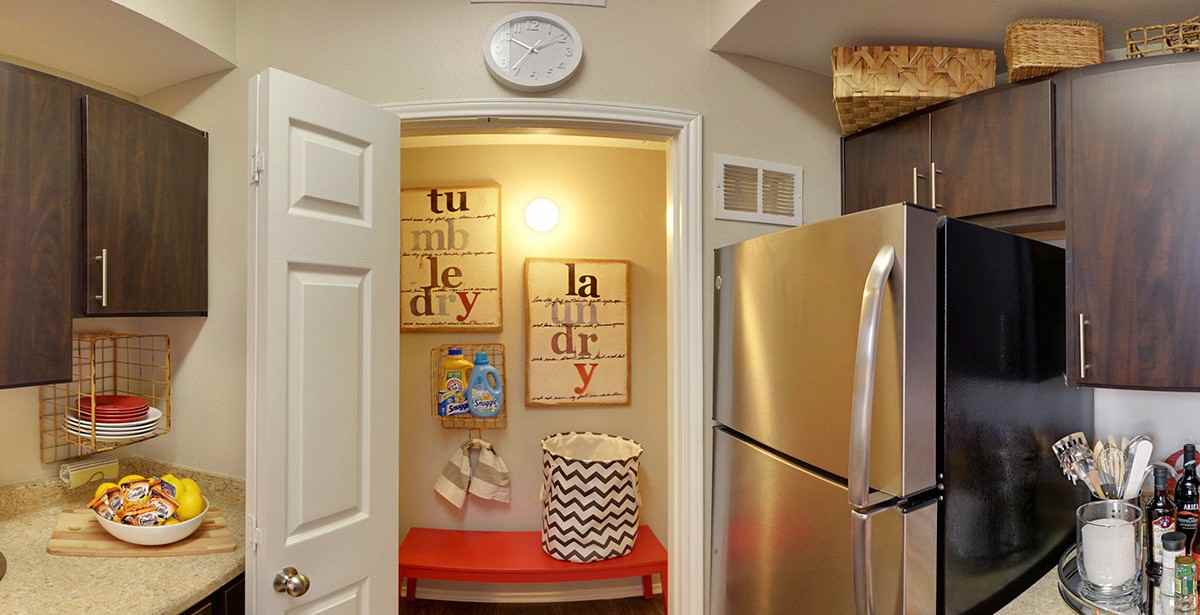 6501 Independence Pkwy - Photo 3 of 14