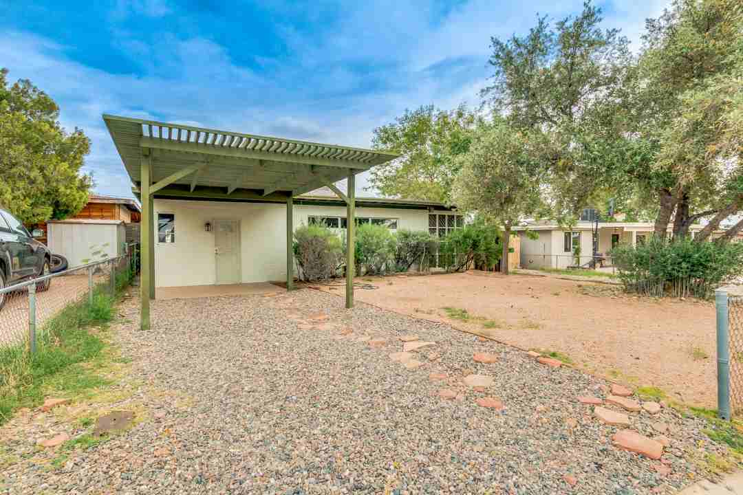 9443 N 5th Ave - Photo 3 of 30