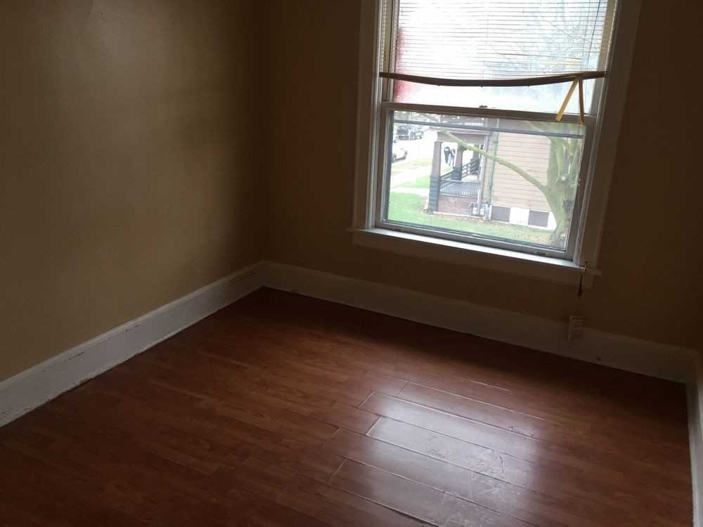 3332 W Juneau Ave - Photo 3 of 7