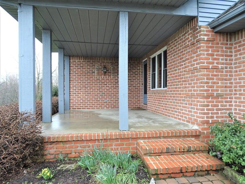 335 Old Mill Rd - Photo 2 of 32