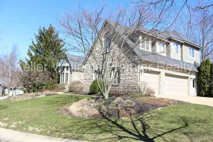 8537 Stonechat Loop - Photo 2 of 35