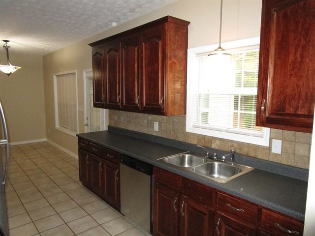 1279 Coan Dr - Photo 3 of 13