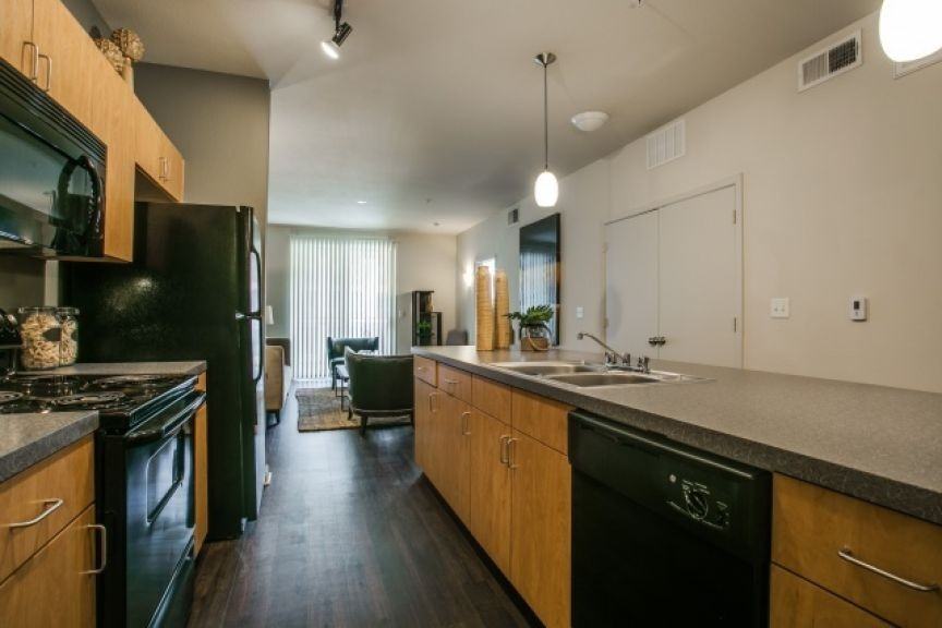 1800 Rogers Rd - Photo 3 of 14