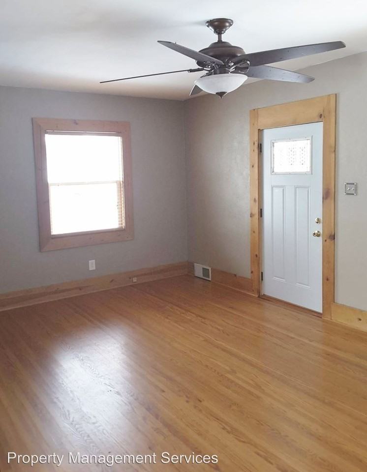 237 Bank St - Photo 3 of 12