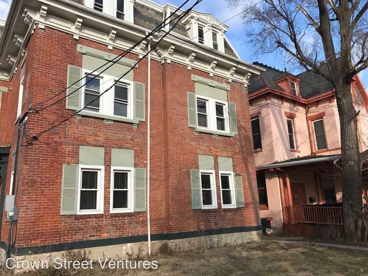 658 Crown Street 1 - 8 - Photo 2 of 24