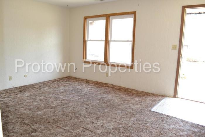 672 Meadowood Ln - Photo 2 of 7