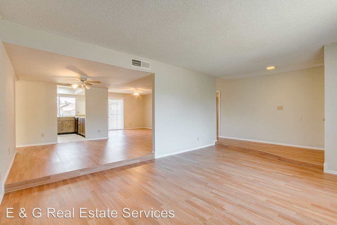 3816 W Paradise Ln - Photo 3 of 15