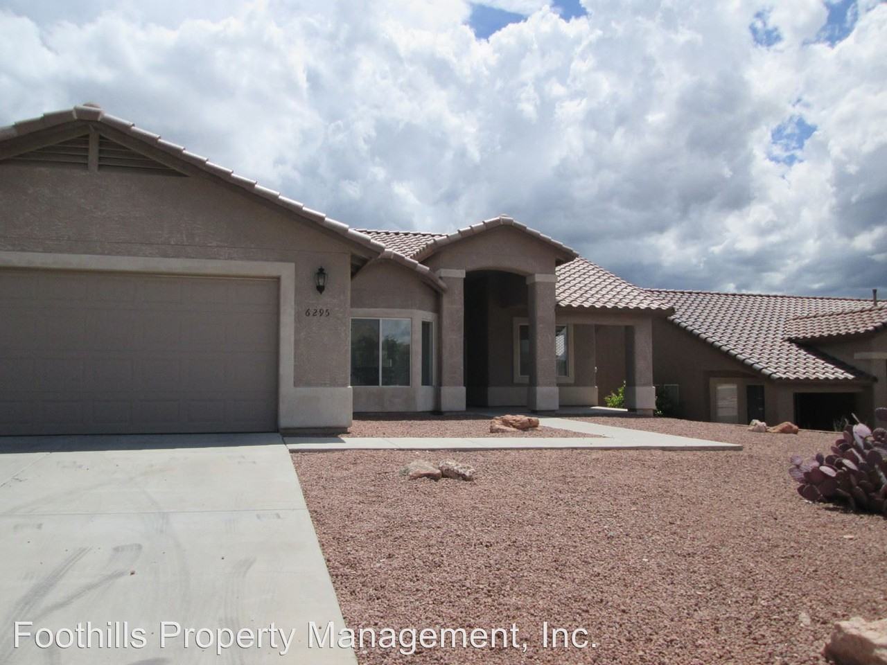 6295 Distant View Ct - Photo 2 of 18