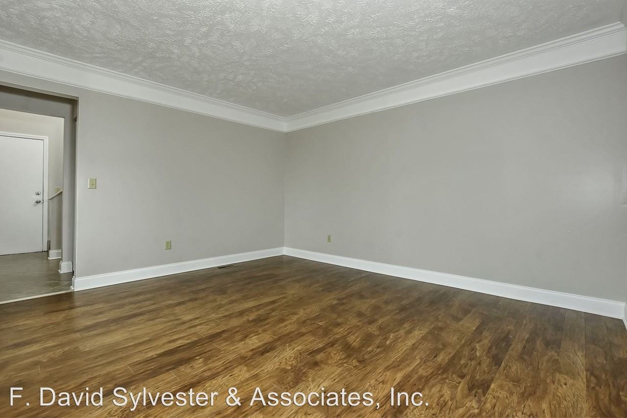 309 Farmcrest Dr - Photo 3 of 17