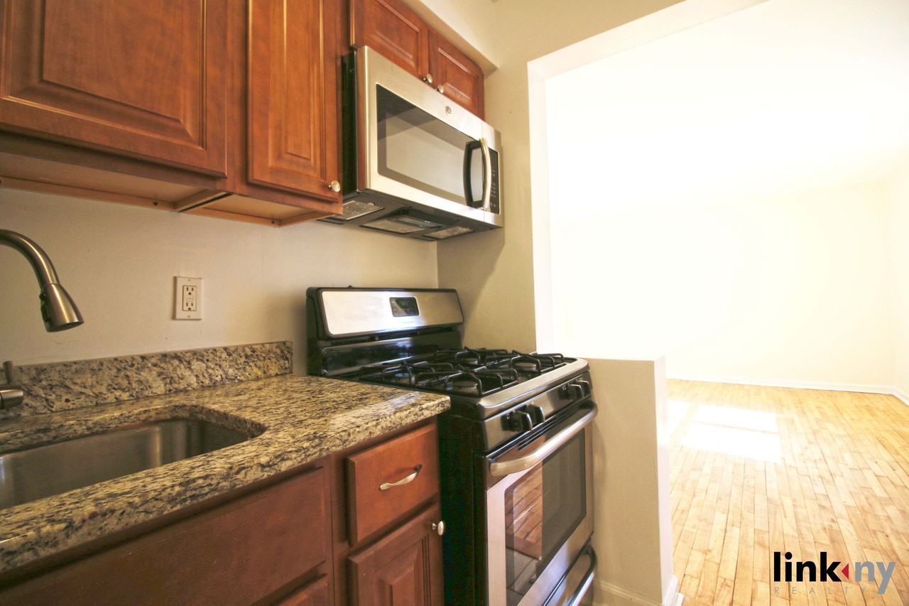 147-43 73rd Avenue #2G - Photo 2 of 13