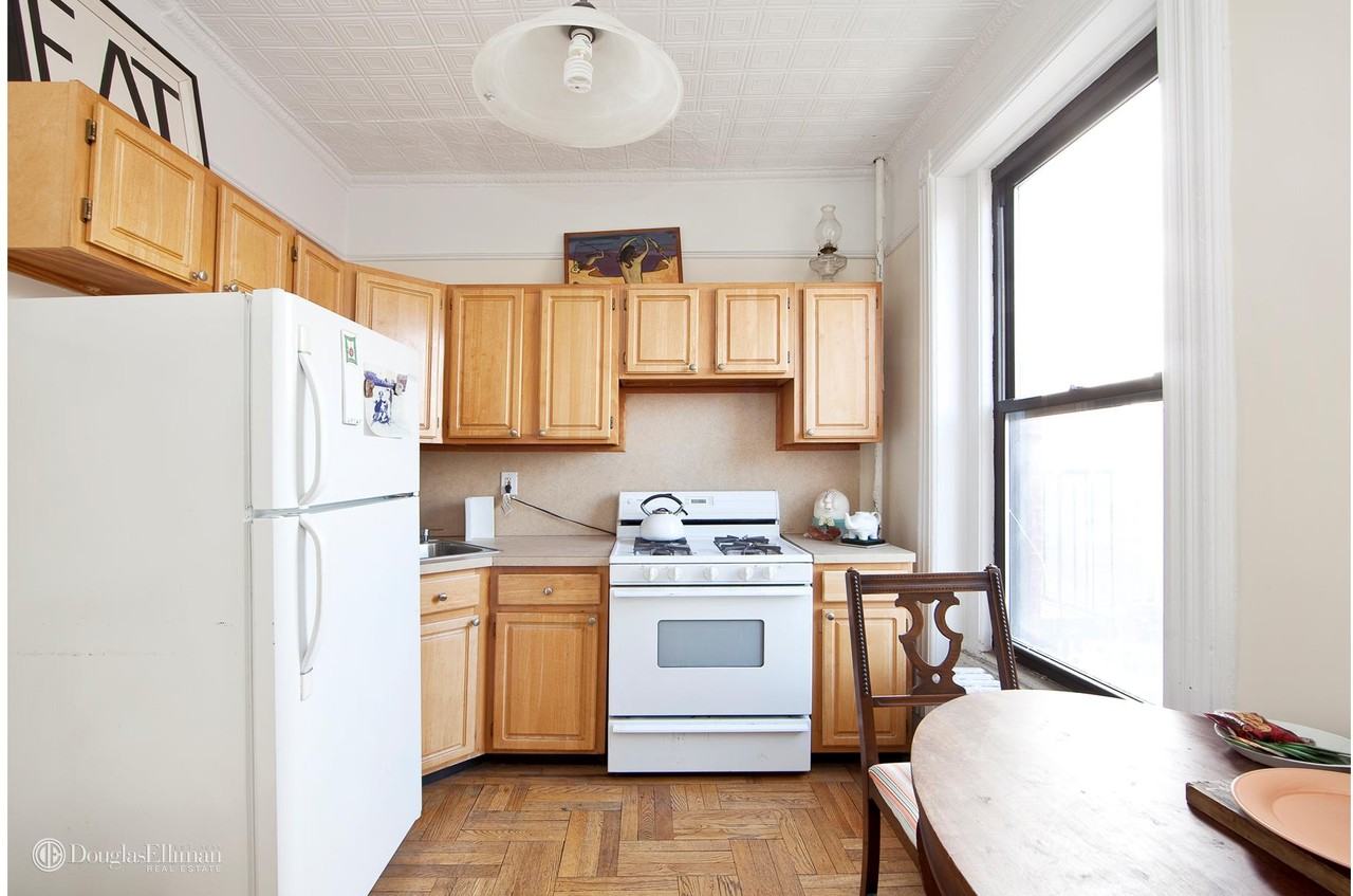 163 President St #4R - Photo 3 of 6